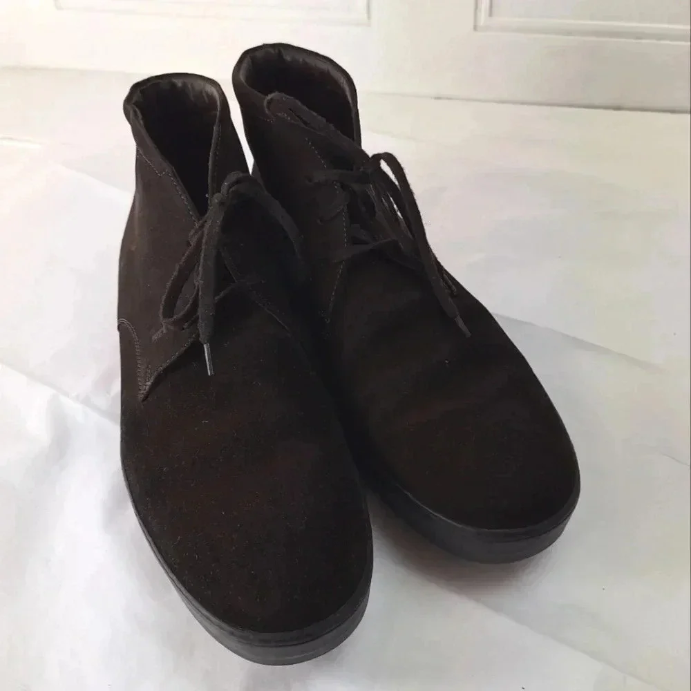 Tod's Made In Italy Dark Brown Suede Size 9